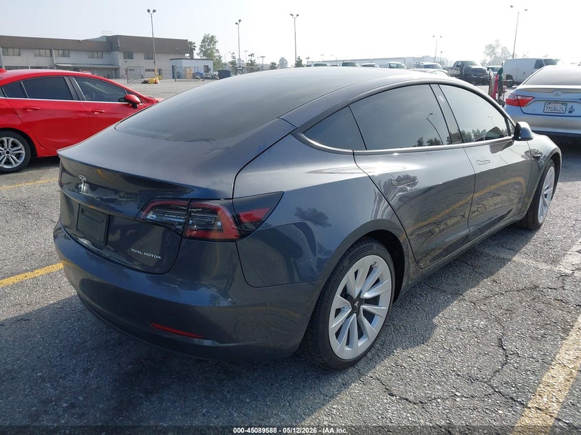 2022 Tesla Model 3 VIN 5YJ3E1EB2NF278762 IAAI salvage auction — SIDE, Salvage Title, sold $575 on 2026-07-28 (photo 4)