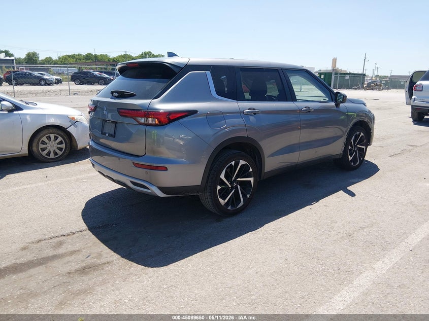 2022 Mitsubishi Outlander VIN JA4J3UA8XNZ028862 IAAI salvage auction — FRONT END, Salvage (Missouri), sold $5,200 on 2026-07-07 (photo 4)
