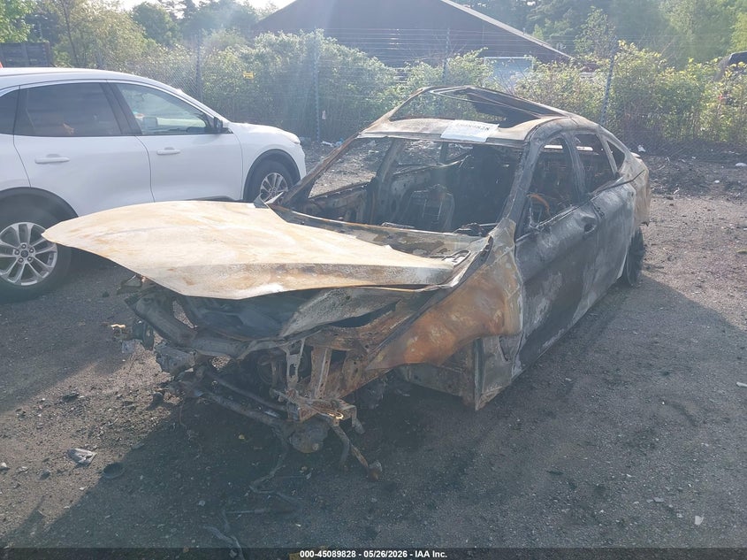 2015 BMW 3er VIN WBA3X5C51FD562789 IAAI salvage auction — TOTAL BURN, Salvage (Massachusetts), sold $100 on 2026-08-14 (photo 2)