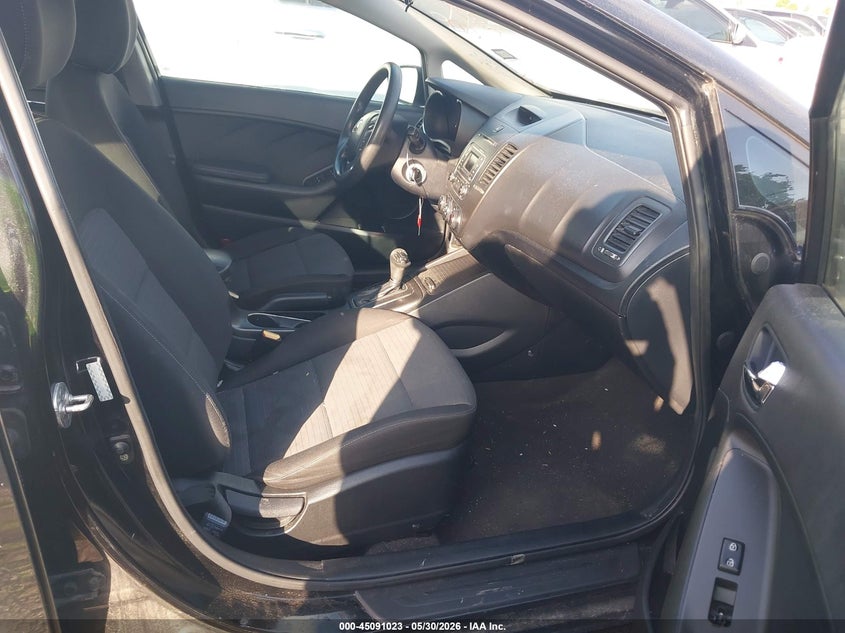 2015 Kia Forte VIN KNAFX4A6XF5411592 IAAI salvage auction — FRONT END, Original (Texas), sold $25 on 2026-07-22 (photo 5)