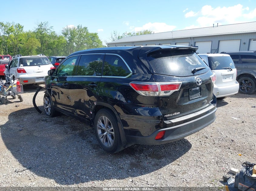 2015 Toyota Highlander VIN 5TDJKRFH2FS112269 IAAI salvage auction — LEFT FRONT, Clear (Indiana), sold $6,100 on 2026-07-15 (photo 3)