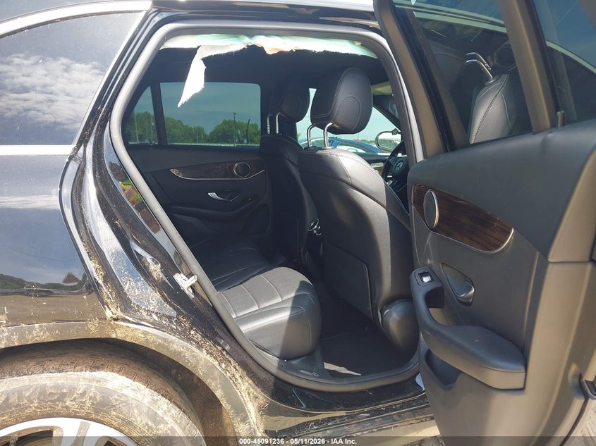 2019 Mercedes-benz Glc VIN WDC0G4JB7KF552365 IAAI salvage auction — RIGHT SIDE, Salvage (Georgia), sold $2,925 on 2026-07-09 (photo 8)