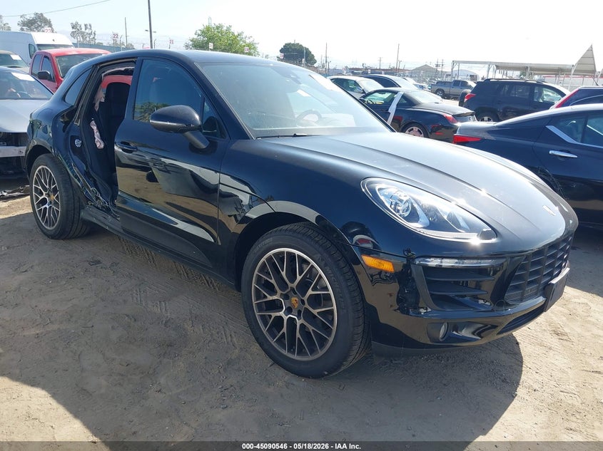 2018 Porsche Macan VIN WP1AA2A59JLB15654 IAAI salvage auction — RIGHT SIDE, Salvage (California), sold $9,000 on 2026-07-29 (photo 1)