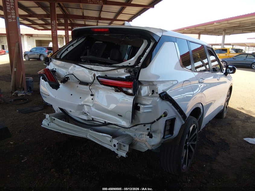 2023 Mitsubishi Outlander VIN JA4J3UA83PZ057445 IAAI salvage auction — REAR END, Salvage (Arizona), sold $8,000 on 2026-07-14 (photo 4)
