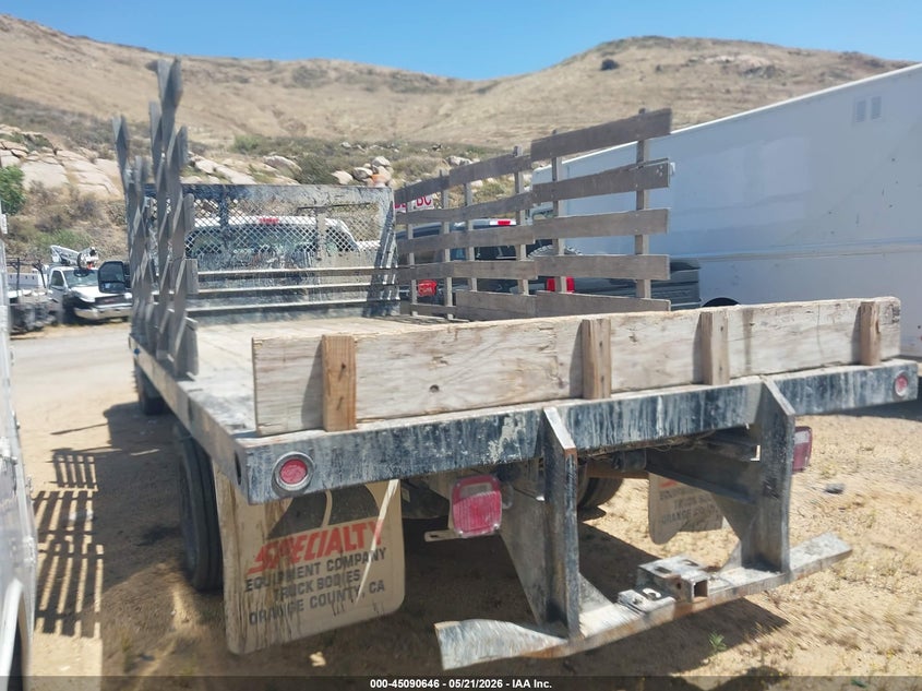 2020 Ford F-550 chassis VIN 1FDUF5GT7LDA03550 IAAI salvage auction — LEFT SIDE, Clear (California), sold $10,300 on 2026-07-08 (photo 3)