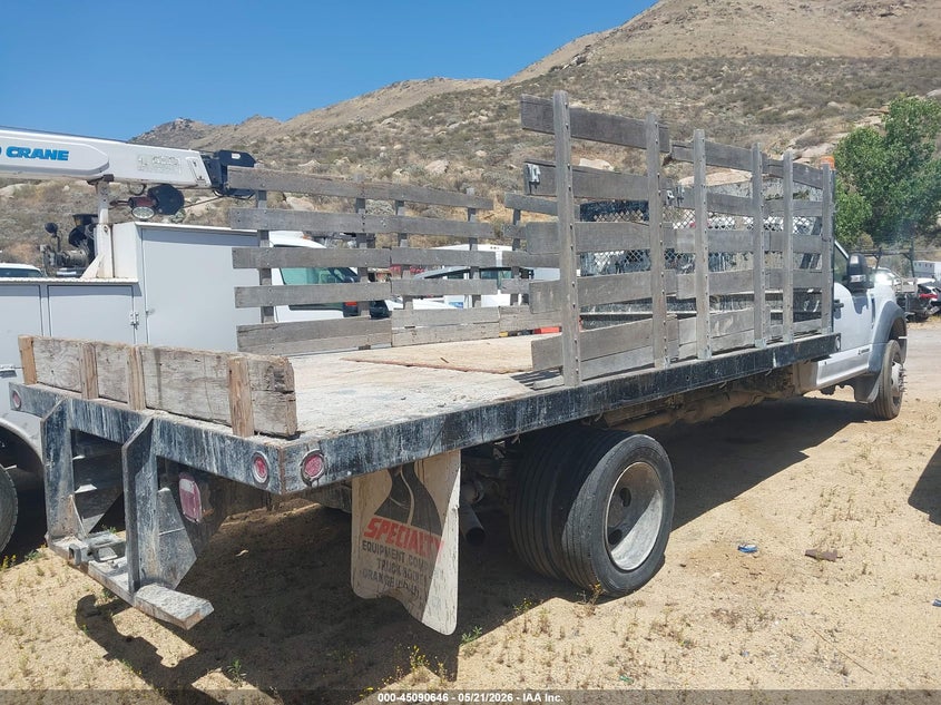 2020 Ford F-550 chassis VIN 1FDUF5GT7LDA03550 IAAI salvage auction — LEFT SIDE, Clear (California), sold $10,300 on 2026-07-08 (photo 4)