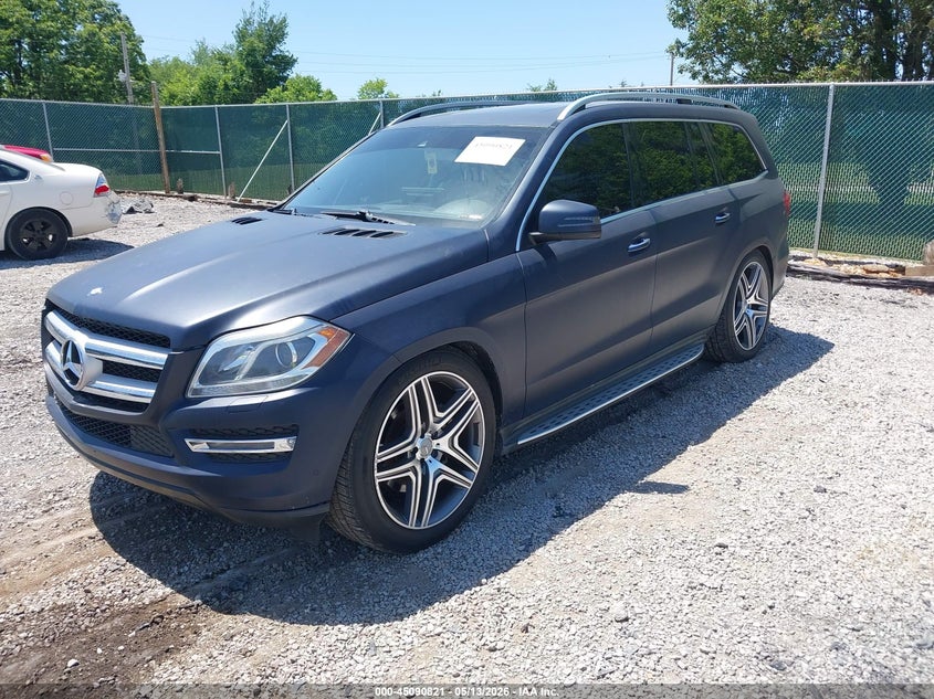 2013 Mercedes-benz Gl-klasse VIN 4JGDF7CE5DA225588 IAAI salvage auction — NORMAL WEAR, Salvage (Texas), sold $2,250 on 2026-08-01 (photo 2)