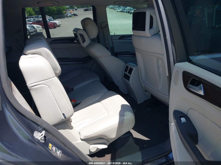 2013 Mercedes-benz Gl-klasse VIN 4JGDF7CE5DA225588 IAAI salvage auction — NORMAL WEAR, Salvage (Texas), sold $2,250 on 2026-08-01 (photo 8)