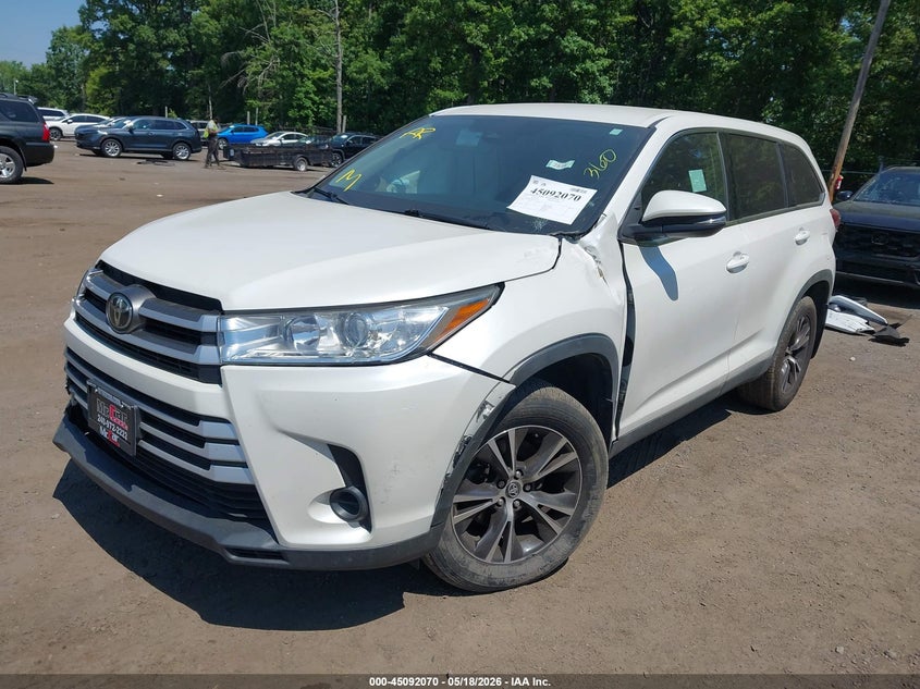 2019 Toyota Highlander VIN 5TDBZRFH9KS717478 IAAI salvage auction — RIGHT SIDE, Clear (Virginia), sold $6,950 on 2026-07-08 (photo 2)