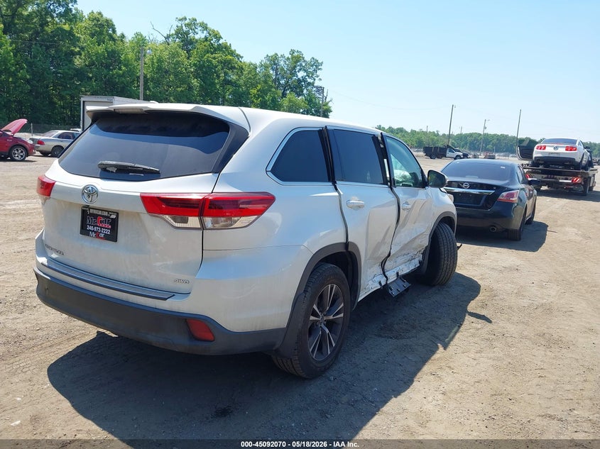 2019 Toyota Highlander VIN 5TDBZRFH9KS717478 IAAI salvage auction — RIGHT SIDE, Clear (Virginia), sold $6,950 on 2026-07-08 (photo 4)