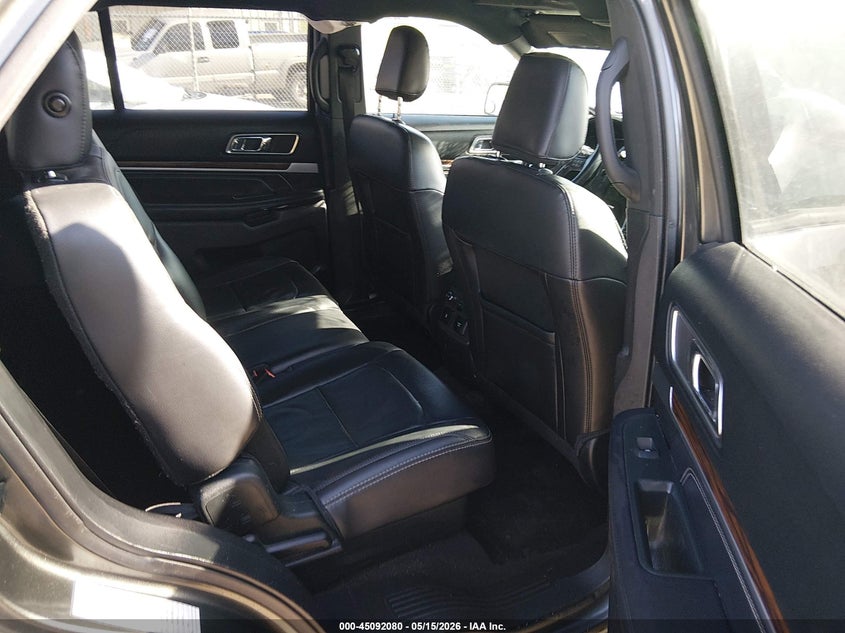 2019 Ford Explorer VIN 1FM5K8F82KGB16236 IAAI salvage auction — ROLLOVER, Salvage (West Virginia), sold $1,650 on 2026-07-20 (photo 8)