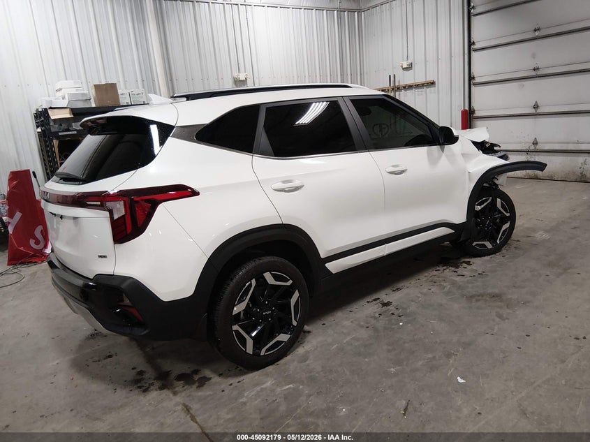2024 Kia Seltos VIN KNDETCA72R7612621 IAAI salvage auction — RIGHT FRONT, Salvage (Iowa), sold $5,575 on 2026-07-07 (photo 4)