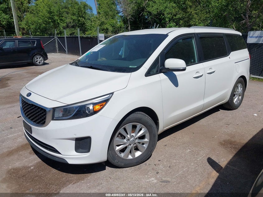 2017 Kia SEDONA VIN KNDMB5C17H6340493 IAAI salvage auction — SIDE, Salvage (Kansas), sold $1,900 on 2026-07-29 (photo 2)