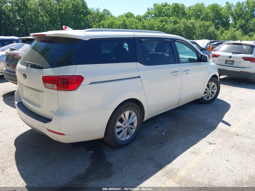 2017 Kia SEDONA VIN KNDMB5C17H6340493 IAAI salvage auction — SIDE, Salvage (Kansas), sold $1,900 on 2026-07-29 (photo 4)