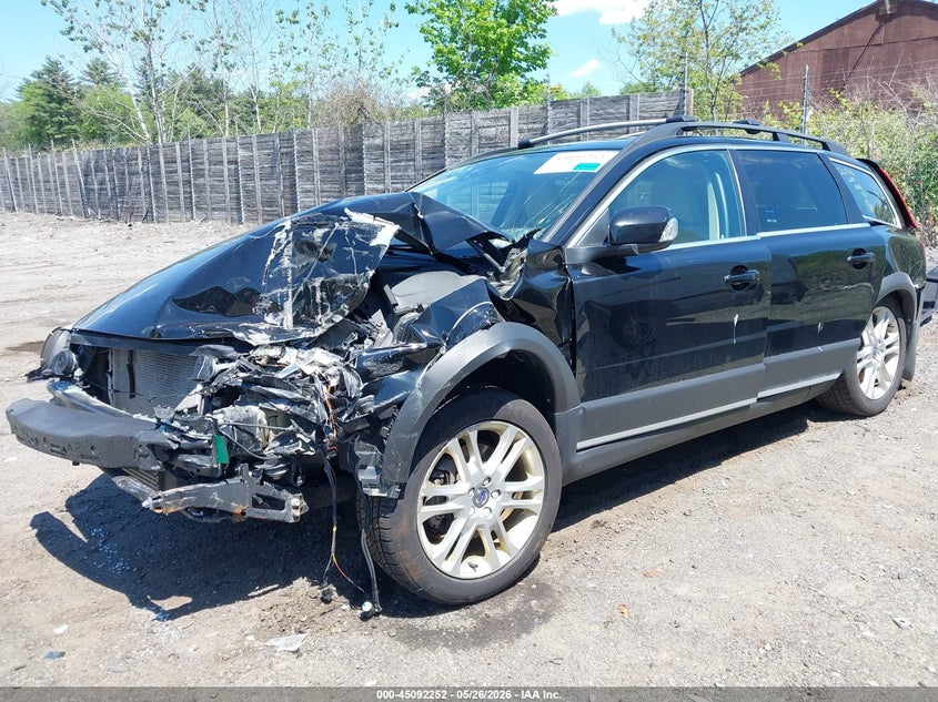 2016 Volvo Xc70 VIN YV440MBK4G1255775 IAAI salvage auction — FRONT & REAR, Clear (Massachusetts), sold $1,300 on 2026-07-31 (photo 2)