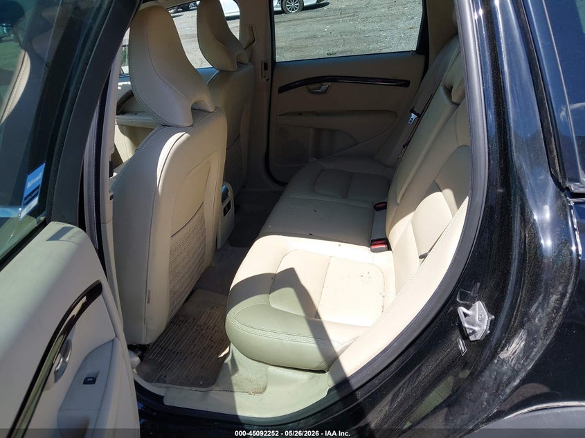 2016 Volvo Xc70 VIN YV440MBK4G1255775 IAAI salvage auction — FRONT & REAR, Clear (Massachusetts), sold $1,300 on 2026-07-31 (photo 8)