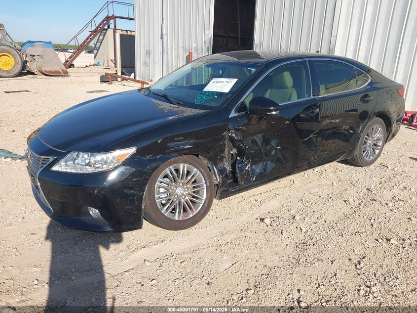 2014 Lexus ES VIN JTHBK1GGXE2091333 IAAI salvage auction — LEFT SIDE, Original (Texas), sold $4,400 on 2026-07-30 (photo 2)