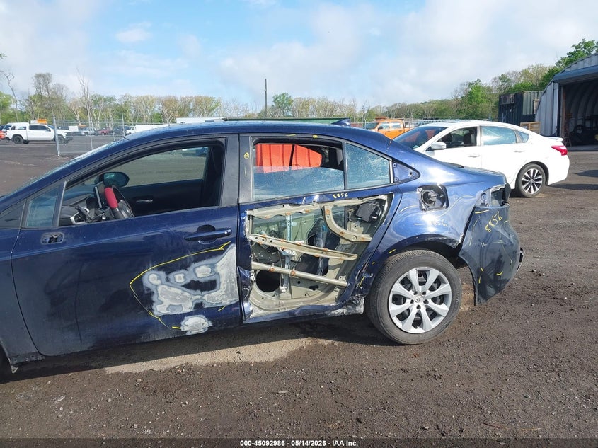 2020 Toyota Corolla VIN 5YFEPRAEXLP068428 IAAI salvage auction — LEFT SIDE, Salvage (Idaho), sold $3,800 on 2026-07-09 (photo 6)