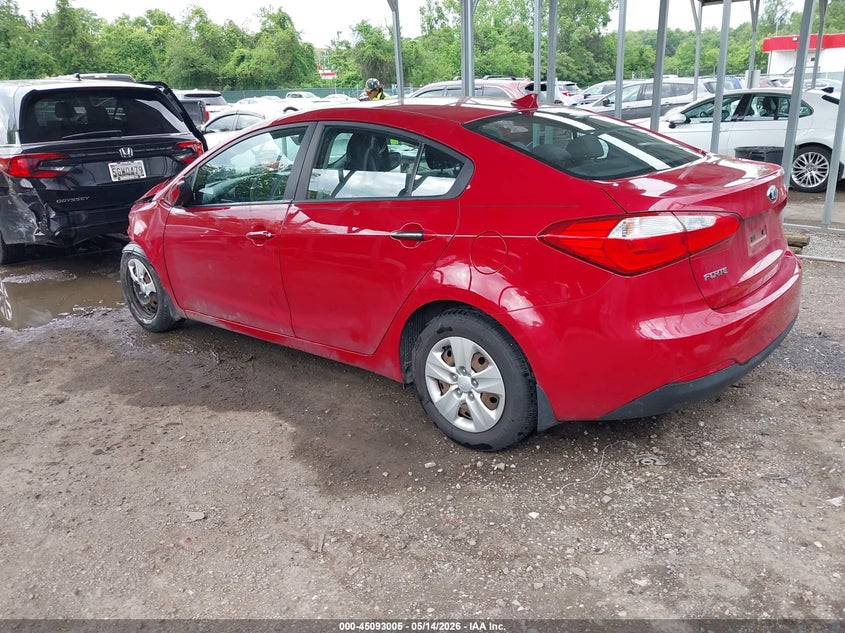 2016 Kia Forte VIN KNAFX4A6XG5527067 IAAI salvage auction — FRONT END, Salvage Title, sold $600 on 2026-08-01 (photo 3)