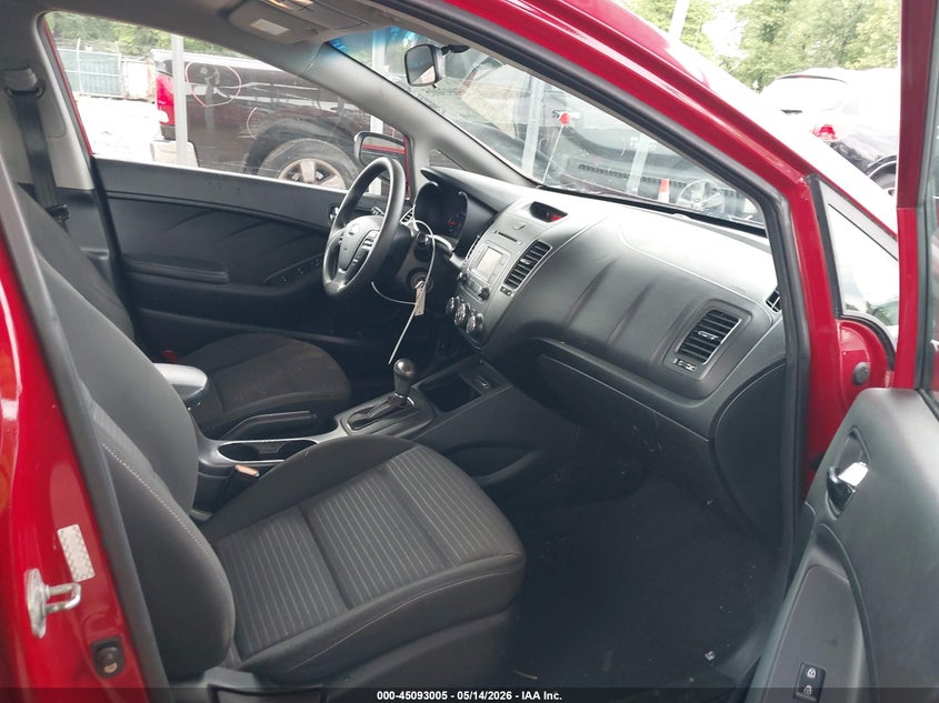 2016 Kia Forte VIN KNAFX4A6XG5527067 IAAI salvage auction — FRONT END, Salvage Title, sold $600 on 2026-08-01 (photo 5)