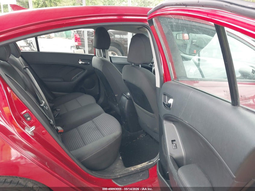 2016 Kia Forte VIN KNAFX4A6XG5527067 IAAI salvage auction — FRONT END, Salvage Title, sold $600 on 2026-08-01 (photo 8)