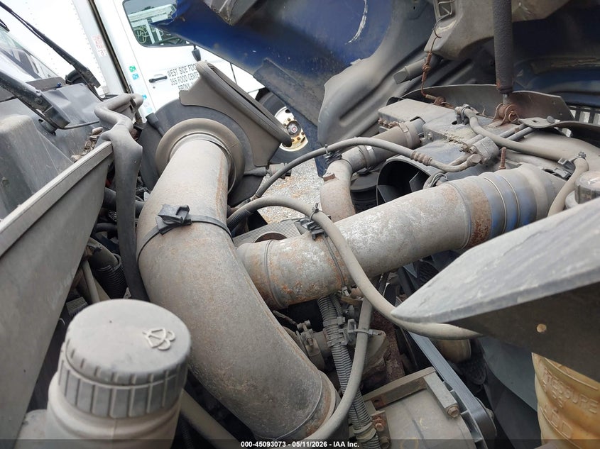 2006 International 8000 series VIN 1HSHWAHN46J338258 IAAI salvage auction — UNKNOWN, Clear (New Jersey), sold $2,650 on 2026-07-07 (photo 9)