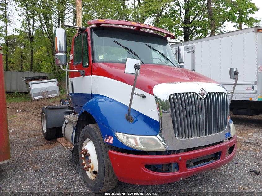 2006 International 8000 series VIN 1HSHWAHN46J338258 — IAAI salvage auction photo