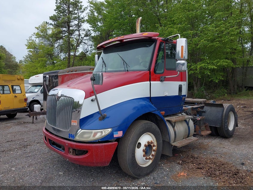2006 International 8000 series VIN 1HSHWAHN46J338258 IAAI salvage auction — UNKNOWN, Clear (New Jersey), sold $2,650 on 2026-07-07 (photo 2)