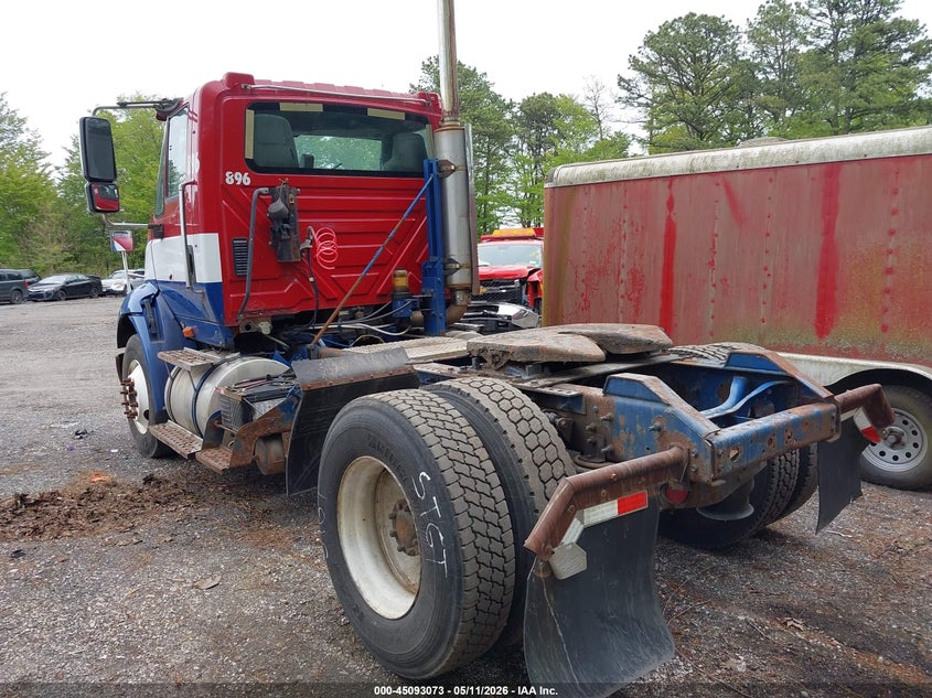 2006 International 8000 series VIN 1HSHWAHN46J338258 IAAI salvage auction — UNKNOWN, Clear (New Jersey), sold $2,650 on 2026-07-07 (photo 3)
