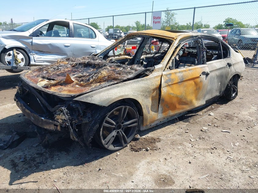 2018 BMW 3er VIN WBA8B7G59JNV11053 IAAI salvage auction — BURN, Bill Of Sale Destruction Only - Salvage (Ohio), sold $25 on 2026-07-23 (photo 2)