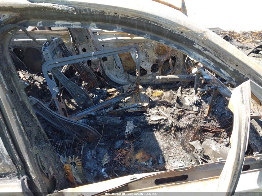 2018 BMW 3er VIN WBA8B7G59JNV11053 IAAI salvage auction — BURN, Bill Of Sale Destruction Only - Salvage (Ohio), sold $25 on 2026-07-23 (photo 5)