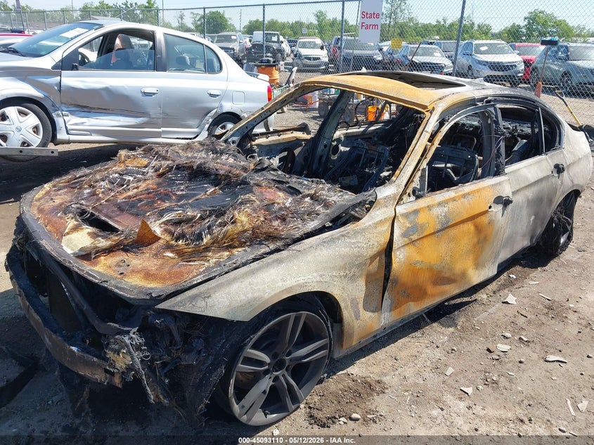 2018 BMW 3er VIN WBA8B7G59JNV11053 IAAI salvage auction — BURN, Bill Of Sale Destruction Only - Salvage (Ohio), sold $25 on 2026-07-23 (photo 6)