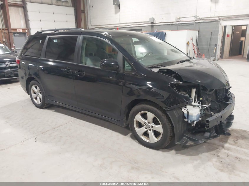 2018 Toyota Sienna VIN 5TDKZ3DCXJS933018 IAAI salvage auction — FRONT END, Mv-907A (New York), sold $4,800 on 2026-07-15 (photo 1)