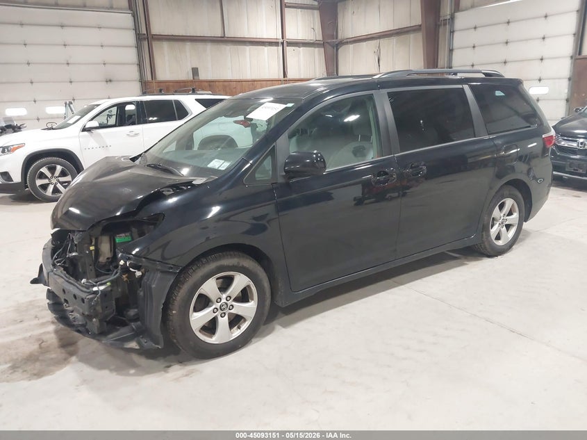2018 Toyota Sienna VIN 5TDKZ3DCXJS933018 IAAI salvage auction — FRONT END, Mv-907A (New York), sold $4,800 on 2026-07-15 (photo 2)