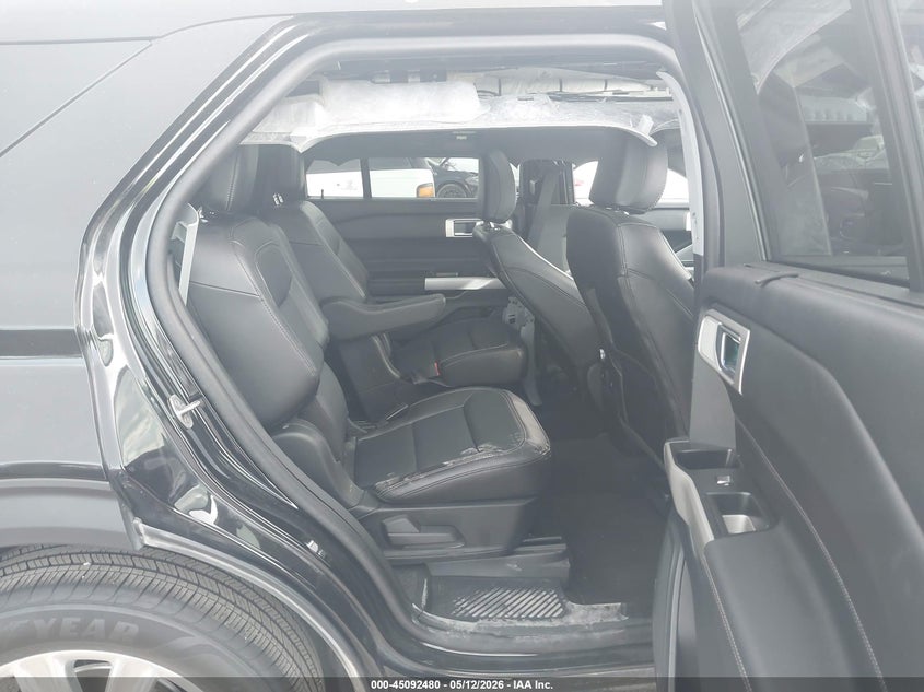 2023 Ford Explorer VIN 1FMSK8FH1PGC04480 IAAI salvage auction — HAIL, Salvage (Iowa), sold $9,925 on 2026-07-28 (photo 8)