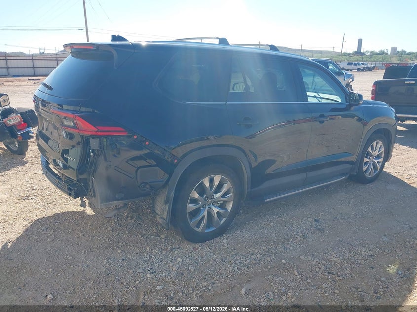 2025 Toyota Highlander VIN 5TDACAB52SS043944 IAAI salvage auction — LEFT SIDE, Original (Texas), sold $28,200 on 2026-07-23 (photo 4)