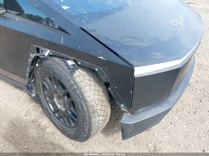 2024 Tesla Cybertruck VIN 7G2CEHED6RA003471 IAAI salvage auction — FRONT END, Mv-907A (New York), sold $32,250 on 2026-07-09 (photo 6)