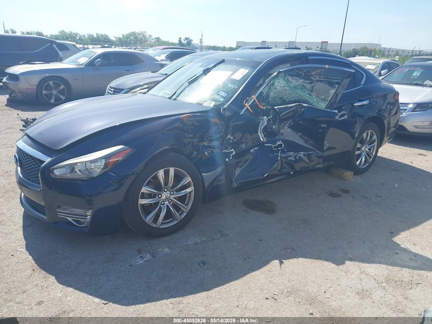 2018 Infiniti Q70 VIN JN1BY1AP4JM180163 IAAI salvage auction — LEFT SIDE, Clear (Colorado), sold $1,225 on 2026-07-14 (photo 2)
