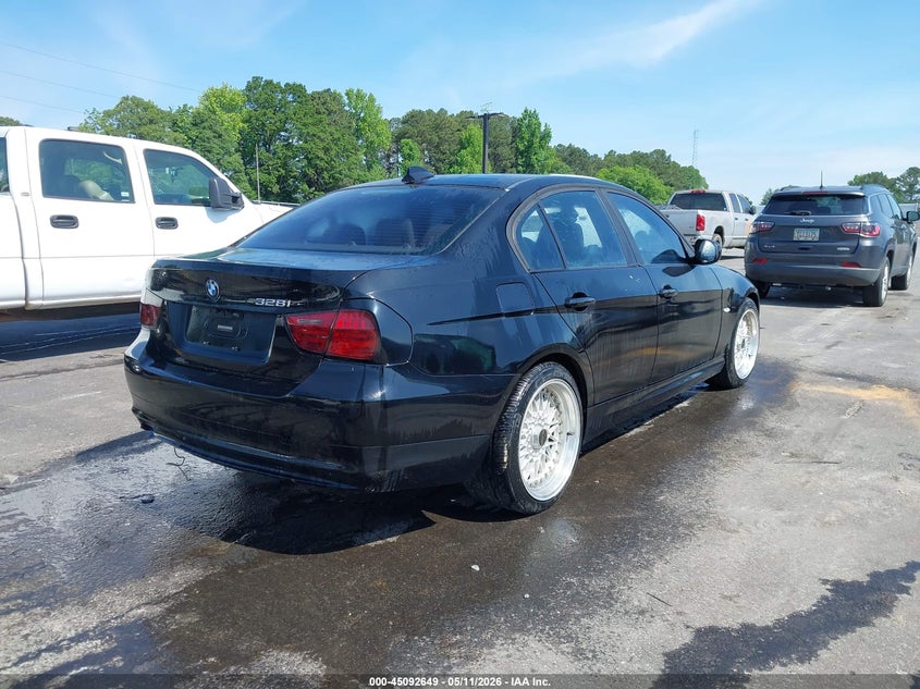 2009 BMW 3 series VIN WBAPH73529E129149 IAAI salvage auction — NORMAL WEAR, Repossession Paperwork (Georgia), sold $700 on 2026-07-22 (photo 4)