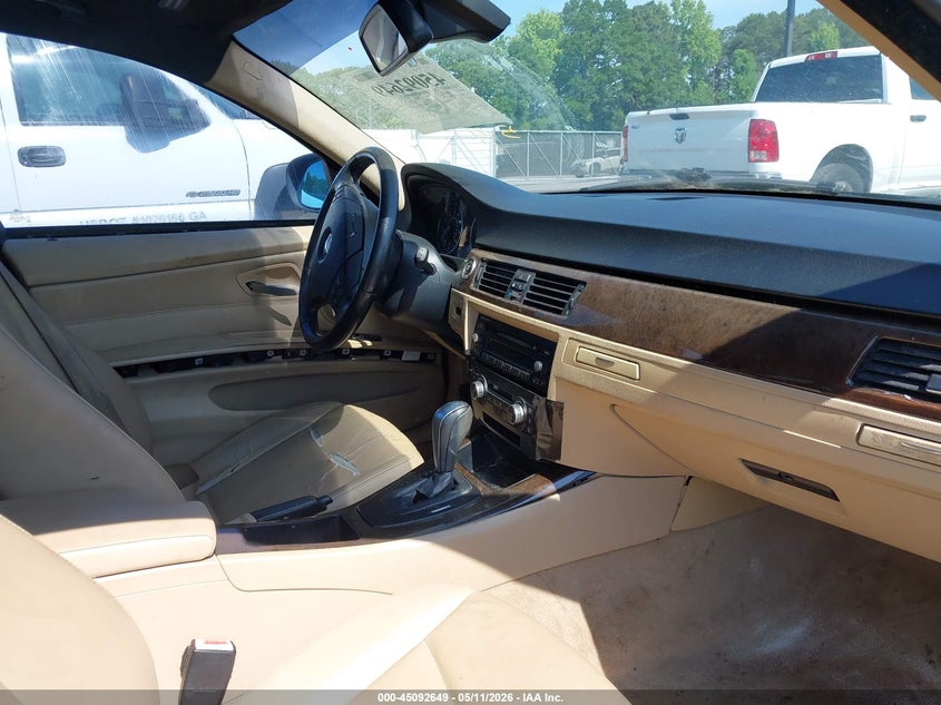 2009 BMW 3 series VIN WBAPH73529E129149 IAAI salvage auction — NORMAL WEAR, Repossession Paperwork (Georgia), sold $700 on 2026-07-22 (photo 5)