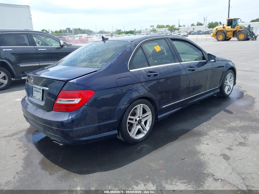 2013 Mercedes-benz C-klasse VIN WDDGF5HB8DA817352 IAAI salvage auction — LEFT SIDE, Clear (Florida), sold $1,000 on 2026-07-06 (photo 4)