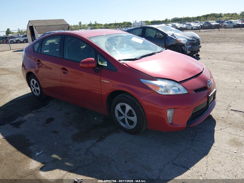 2015 Toyota Prius VIN JTDKN3DU5F0419124 IAAI salvage auction — LEFT FRONT, Salvage (Illinois), sold $3,300 on 2026-07-29 (photo 1)