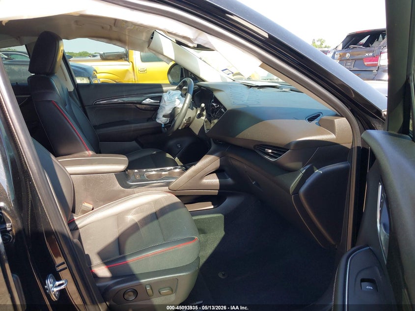 2022 Buick Envision VIN LRBFZNR46ND022344 IAAI salvage auction — RIGHT FRONT, Salvage (Texas), sold $3,600 on 2026-07-21 (photo 5)