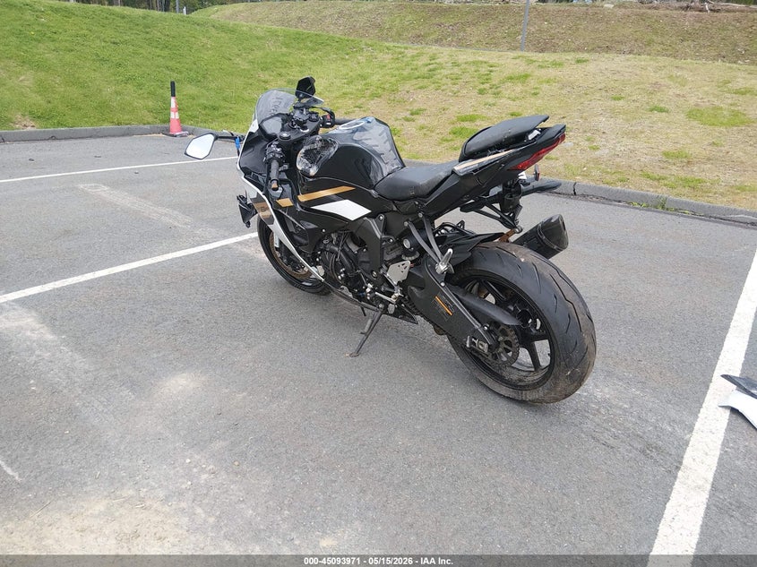 2026 Kawasaki Zx VIN JKBZXJJ12TA038186 IAAI salvage auction — LEFT SIDE, Mv-907A (New York), sold $3,100 on 2026-07-22 (photo 4)