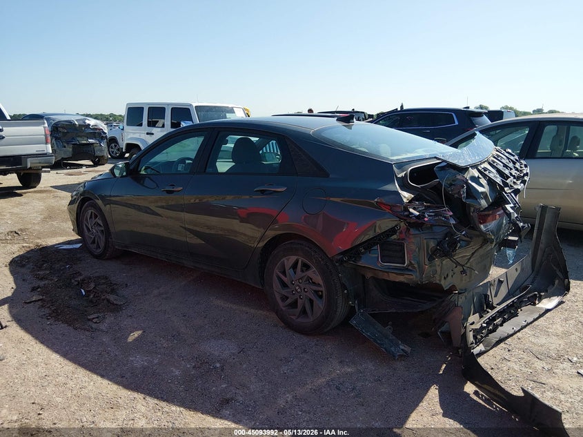 2024 Hyundai Elantra VIN KMHLM4DG8RU749453 IAAI salvage auction — REAR END, Salvage (Texas), sold $4,550 on 2026-07-07 (photo 3)