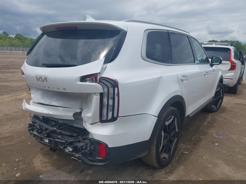 2024 Kia Telluride VIN 5XYP64GC3RG507339 IAAI salvage auction — REAR END, Clear (Tennessee), sold $9,900 on 2026-07-15 (photo 4)