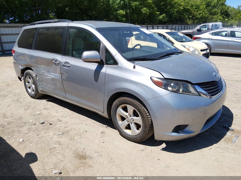 2014 Toyota Sienna VIN 5TDKK3DC7ES423929 IAAI salvage auction — SIDE, Clear (Tennessee), sold $250 on 2026-07-29 (photo 1)