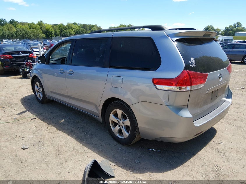 2014 Toyota Sienna VIN 5TDKK3DC7ES423929 IAAI salvage auction — SIDE, Clear (Tennessee), sold $250 on 2026-07-29 (photo 3)