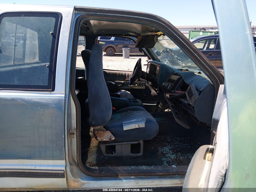 1992 Chevrolet Gmt VIN 2GCFK29K4N1235582 IAAI salvage auction — FRONT END, Clear (Arkansas), sold $350 on 2026-07-09 (photo 5)