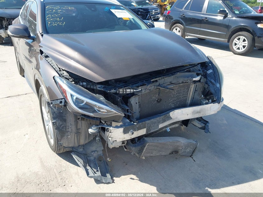 2018 Infiniti Qx30 VIN SJKCH5CP3JA043333 IAAI salvage auction — FRONT END, Salvage (Texas), sold $1,800 on 2026-07-20 (photo 6)